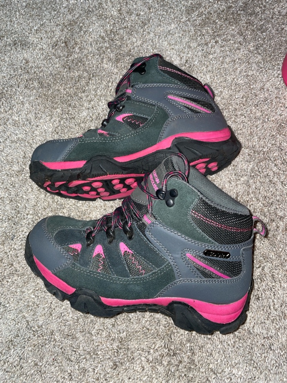 Mountain Warehouse waterproof hiking boots women’s size 5